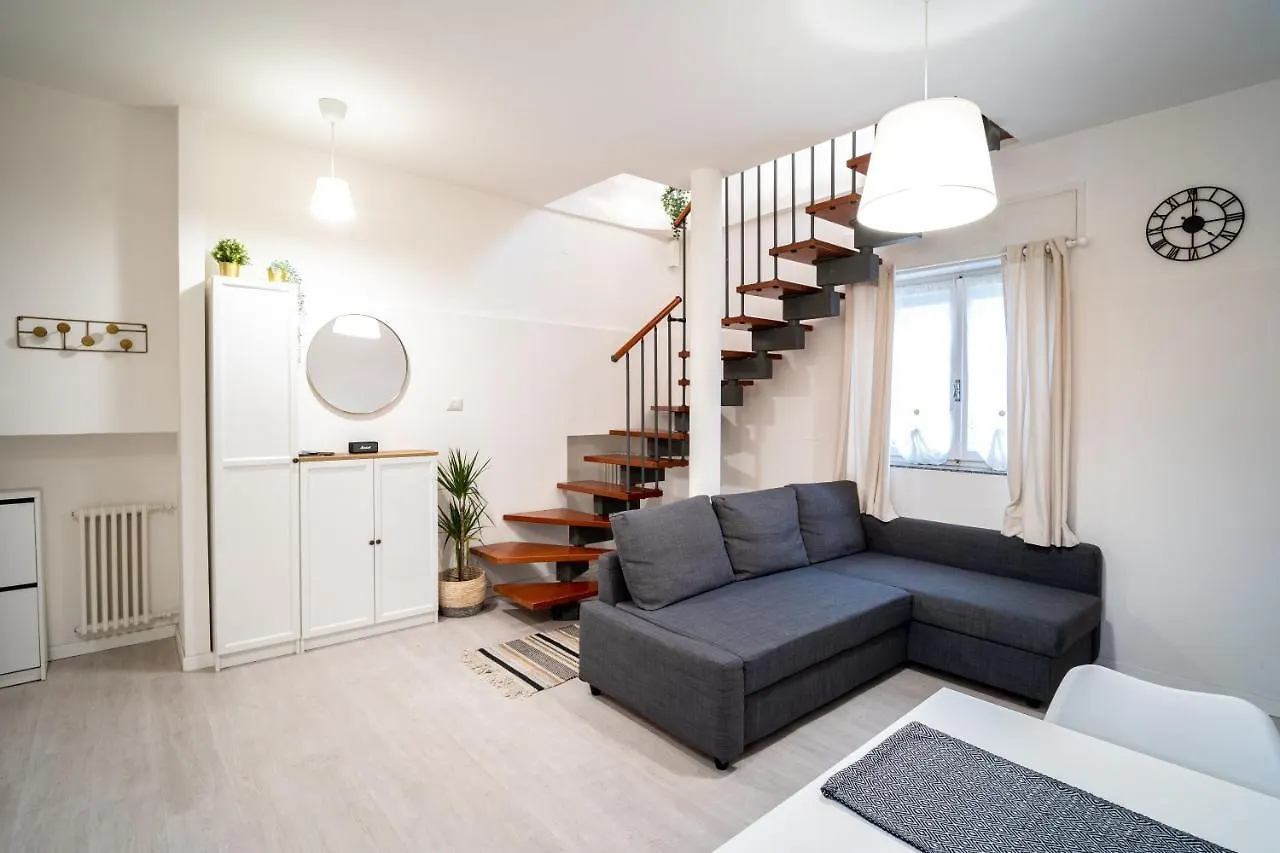Dorderio 41 - Private Parking And Self Check-In Apartment Brugherio Italy